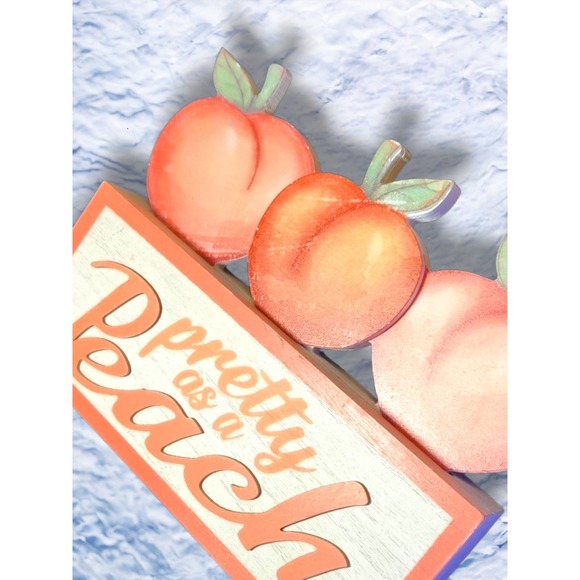 Pretty as a peach wall decor - Picture 3 of 8